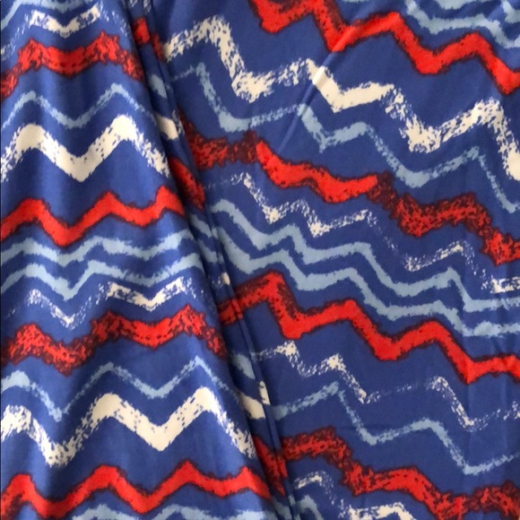 LuLaRoe T.C. Leggings - Picture 2 of 2